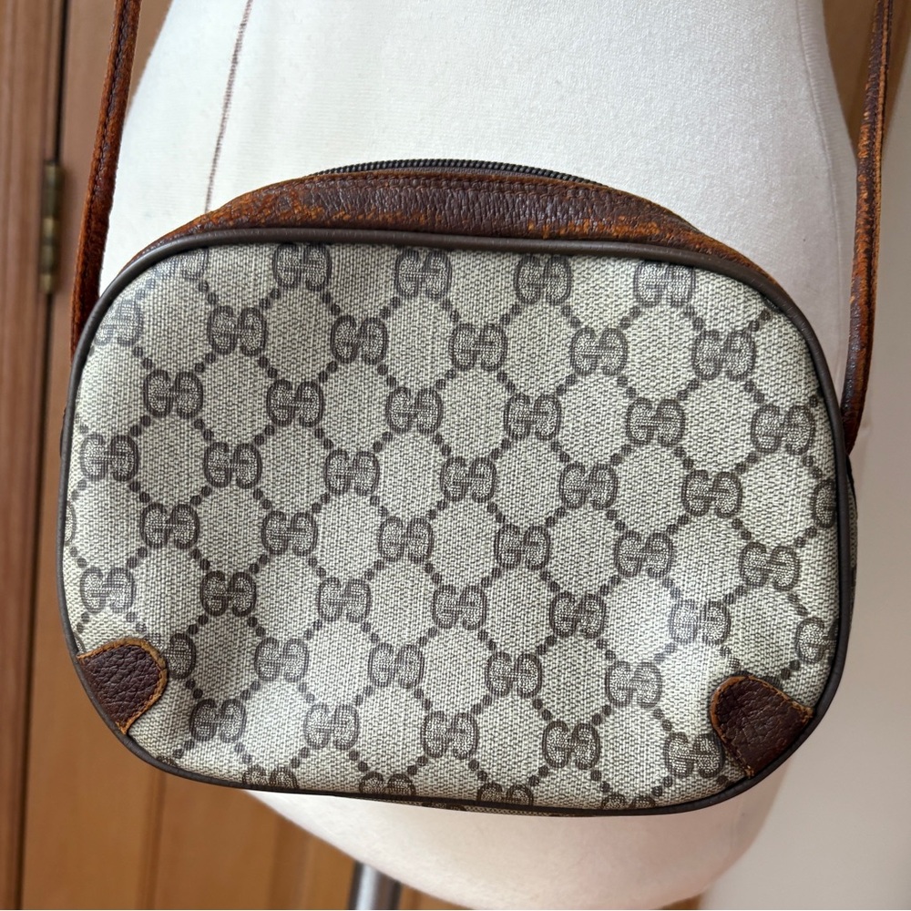 🤍💯Gucci Brown Leather Crossbody Bag🤍 - Picture 2 of 9